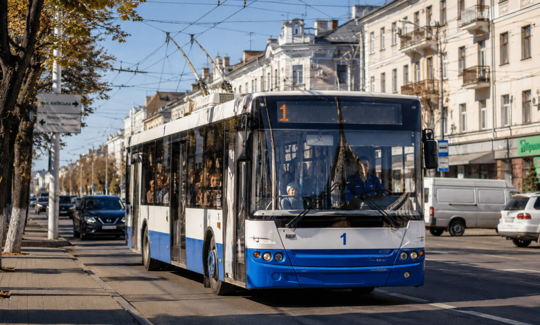 Тролейбус №1 у Житомирі на маршруті