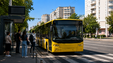 Автобус №27 у Києві на міському маршруті